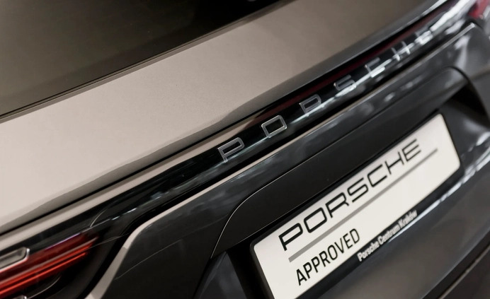 Porsche Cayenne cena 389000 przebieg: 93040, rok produkcji 2019 z Bełchatów małe 326